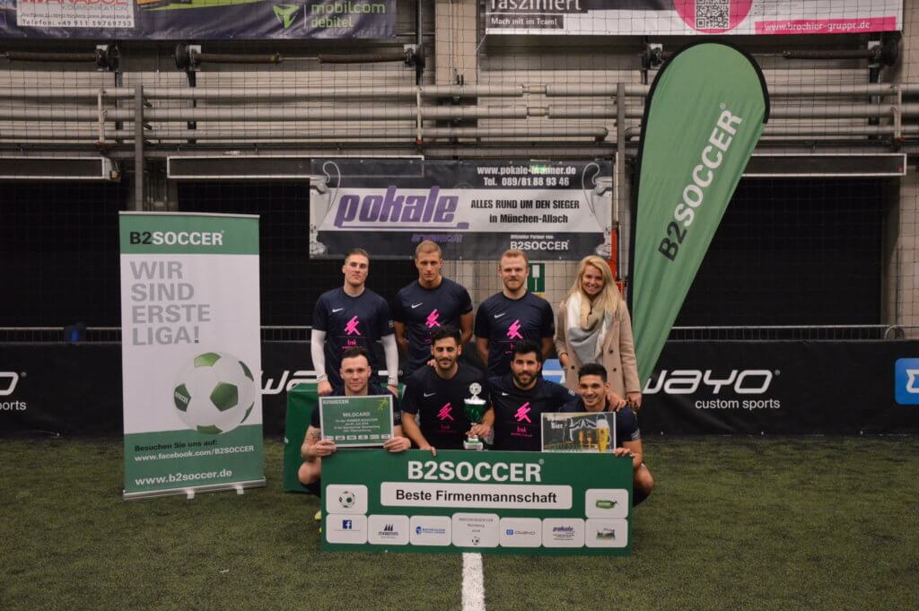 „BSK Büro + Designhaus“ siegt beim bislang größten INDOOR B2OCCER Nürnberg!